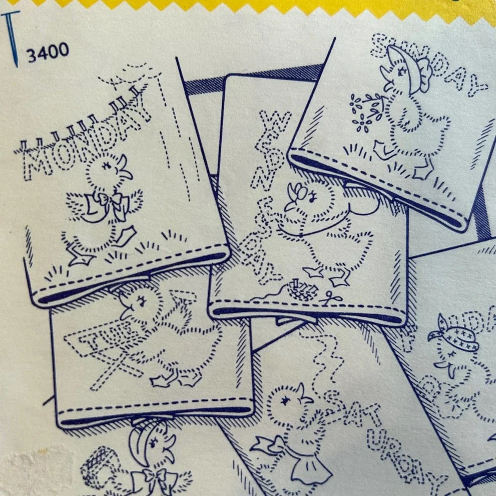 Vintage Aunt Martha's Hot Iron Transfers #3400 Dottie The Duck‎
